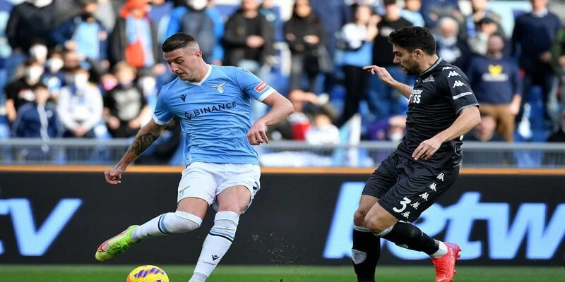 sergej-milinkovic-savic-cau-thu-bong-da-xuat-sac